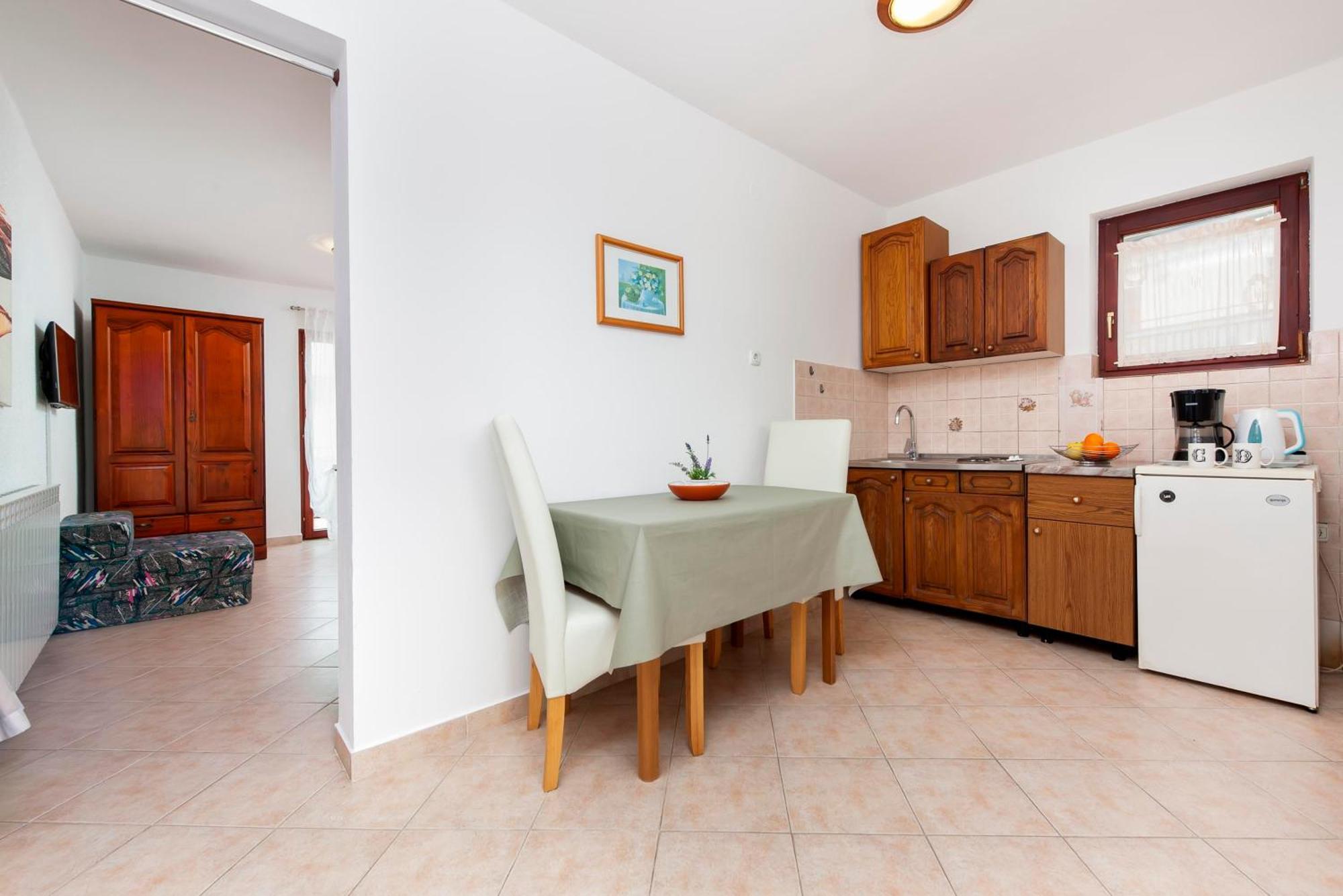 Apartments And Room Silvana Rovinj Zewnętrze zdjęcie